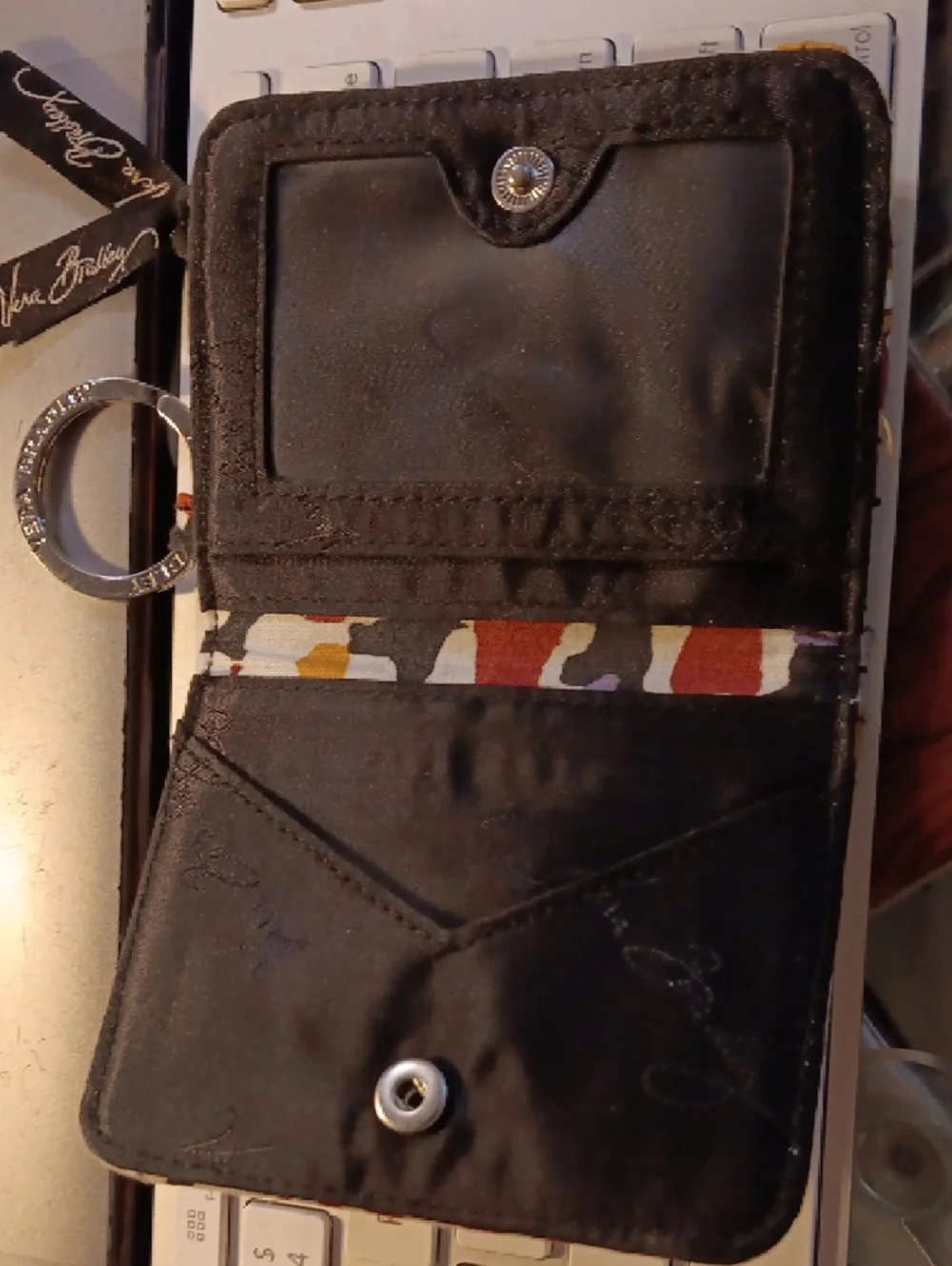 Vera Bradley Campus Double ID Wallet Case with a key ring in the Painted Feather - Picture 3 of 6